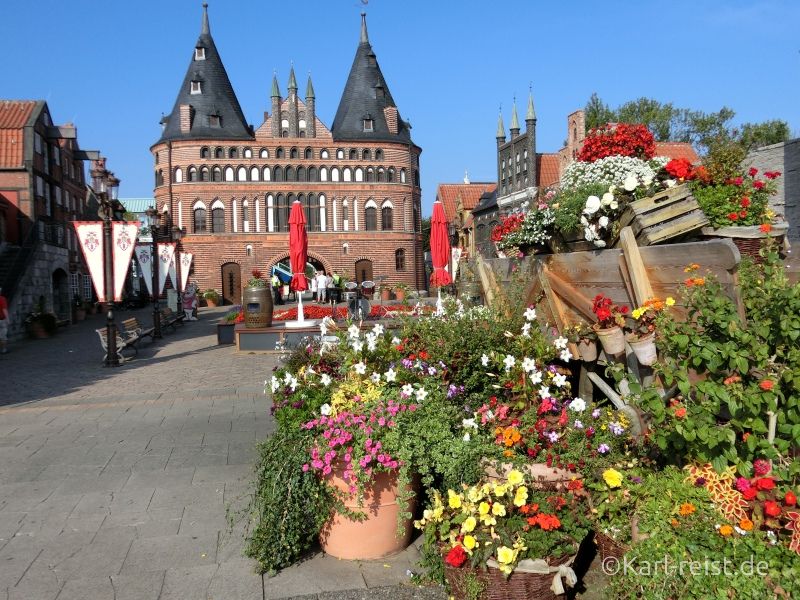 Hansapark Holstentor Eingangsbereich