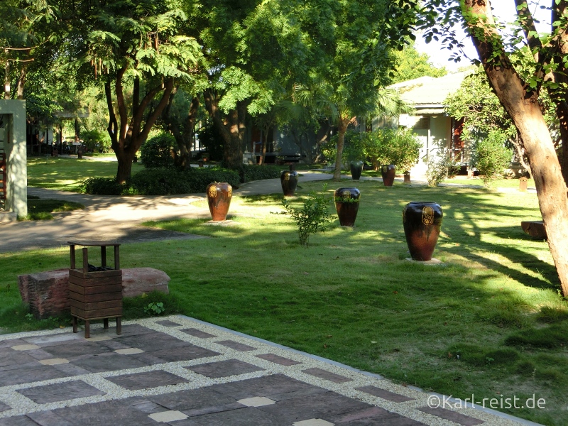 Garten vom Kumudura Hotel New Bagan