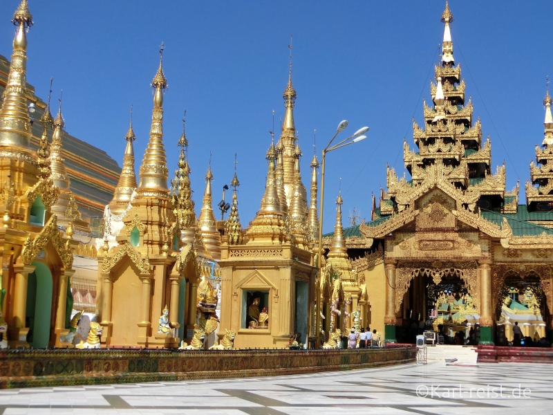 Osteingang Shwedagon Pagode