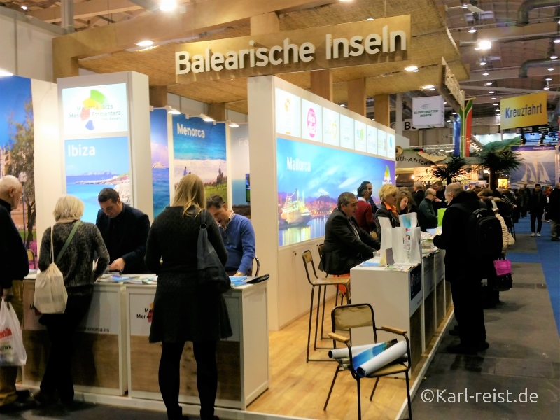 Spanischer Stand auf der Reisen Hamburg Messe
