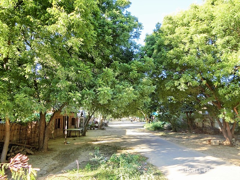 Straße in Old Bagan