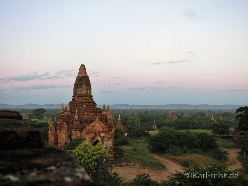 Sonnenaufgang in Bagan