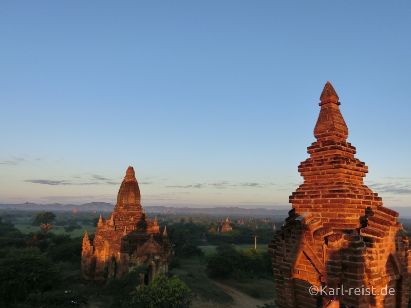 Sonnenaufgang in Bagan