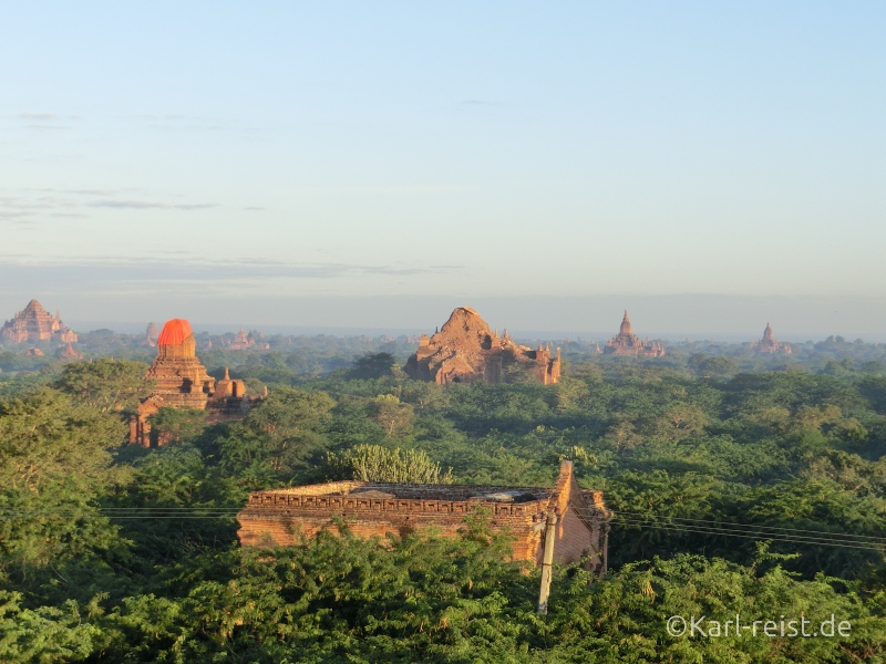 Sonnenaufgang in Bagan