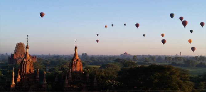 Der magische Sonnenaufgang in Bagan Der magische Sonnenaufgang in Bagan