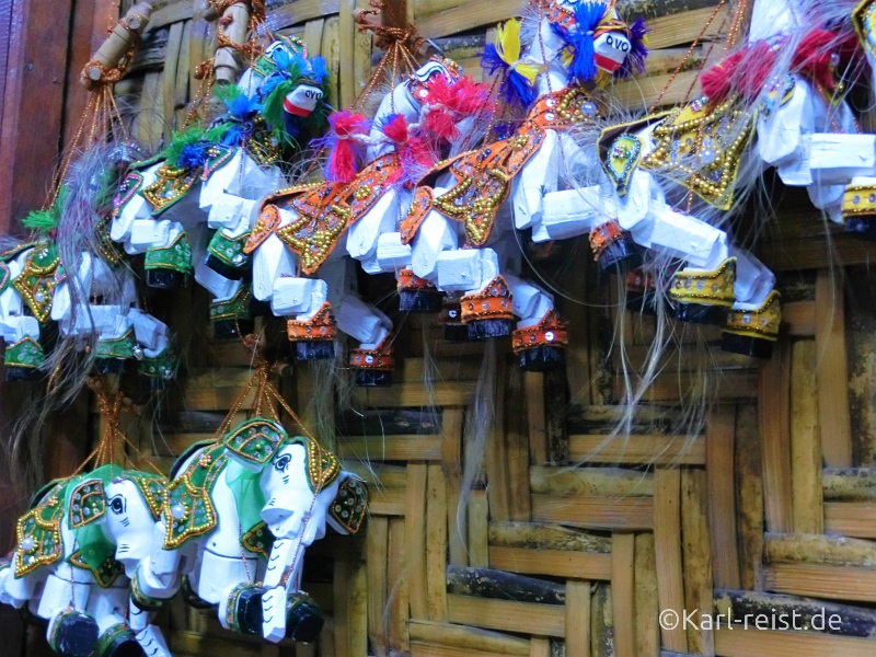 Elefant Marionette bei Mandalay Marionettes