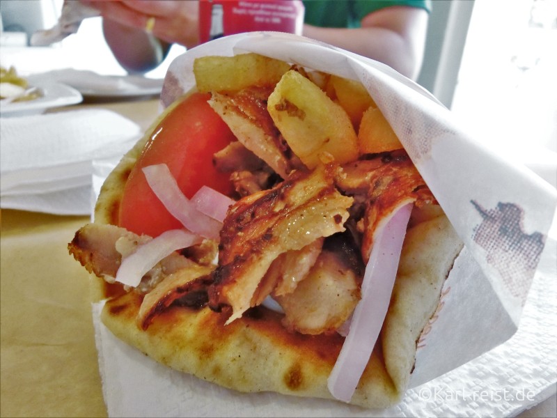 Peloponnes Pylos Bucht von Navarino Pita