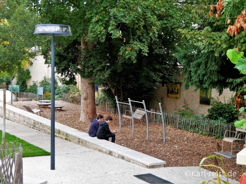 Poitiers Spielplatz Jardin de Puygarreau