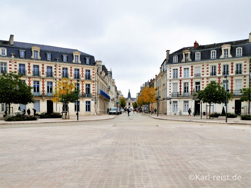 Rue Victor hugo Prefecture Hotel de Ville Rathaus
