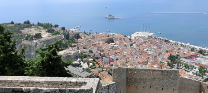 Nauplion (Nafplio Griechenland): Romantische Altstadt und atemberaubende Aussichten vom Palamidi Castle Nauplion (Nafplio Griechenland): Romantische Altstadt und atemberaubende Aussichten vom Palamidi Castle