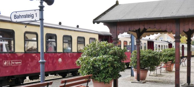 Auf zur Molli-Bahn! Mit der historischen Dampfeisenbahn an die Ostseeküste Auf zur Molli-Bahn! Mit der historischen Dampfeisenbahn an die Ostseeküste