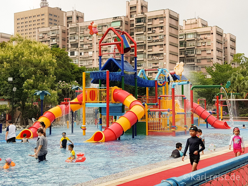 Taipei water park zhongzheng