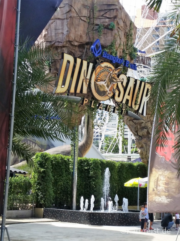 Eingang vom Dinosaur Planet in Bangkok