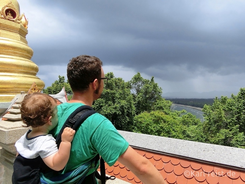 Bild Ausblick vom Wat Tang Sai Temple bei Ban Krut, Thailand. Meer, Strand Tempel